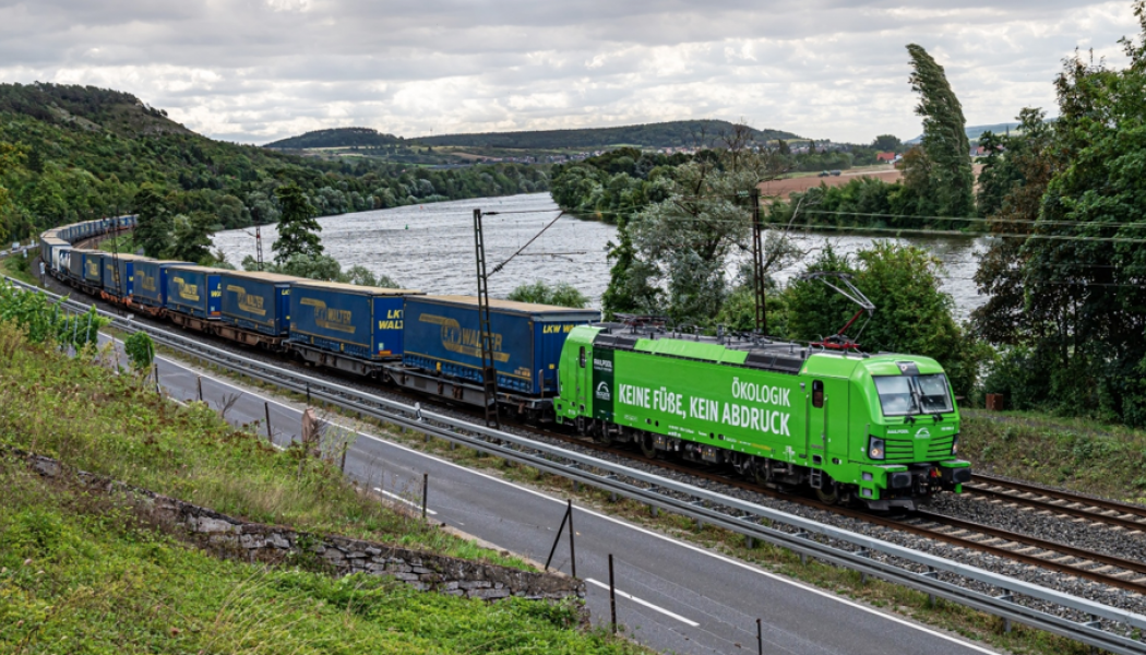 TX Logistik transporterar bland annat livsmedel åt Coop 20 gånger i veckan mellan Bro och Malmö. Foto: Johannes Thotwarth